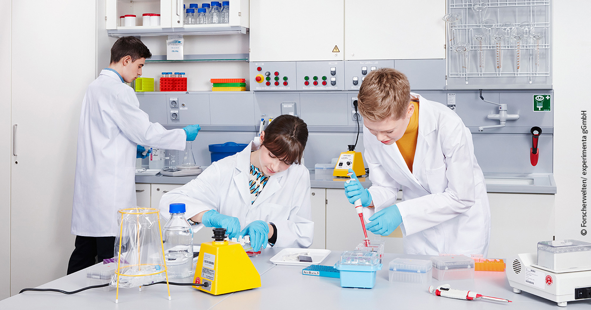 experimenta_forscher_03_labor_copyright_1200x630px