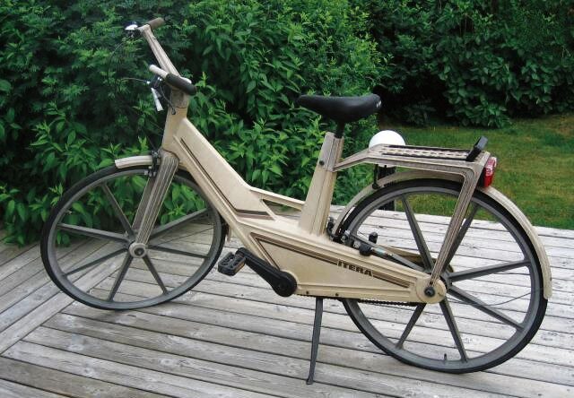 Plastikfahrrad Itera